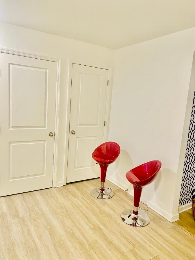 Cozy Condo, Minutes From Broadwy, Sleeps 5 แนชวิลล์ ภายนอก รูปภาพ