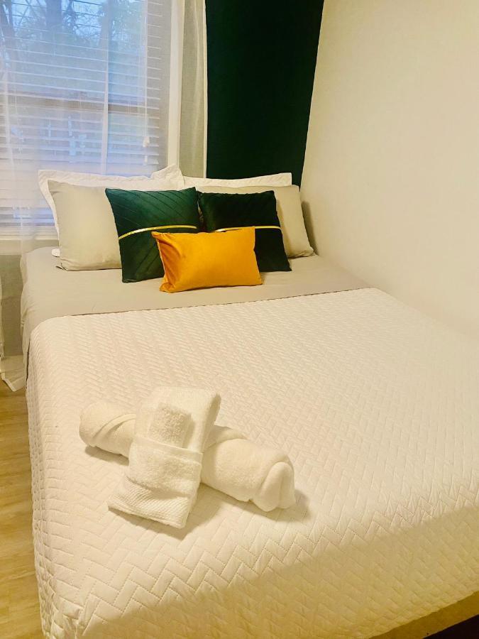 Cozy Condo, Minutes From Broadwy, Sleeps 5 แนชวิลล์ ภายนอก รูปภาพ