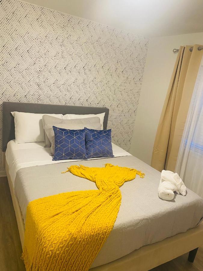 Cozy Condo, Minutes From Broadwy, Sleeps 5 แนชวิลล์ ภายนอก รูปภาพ