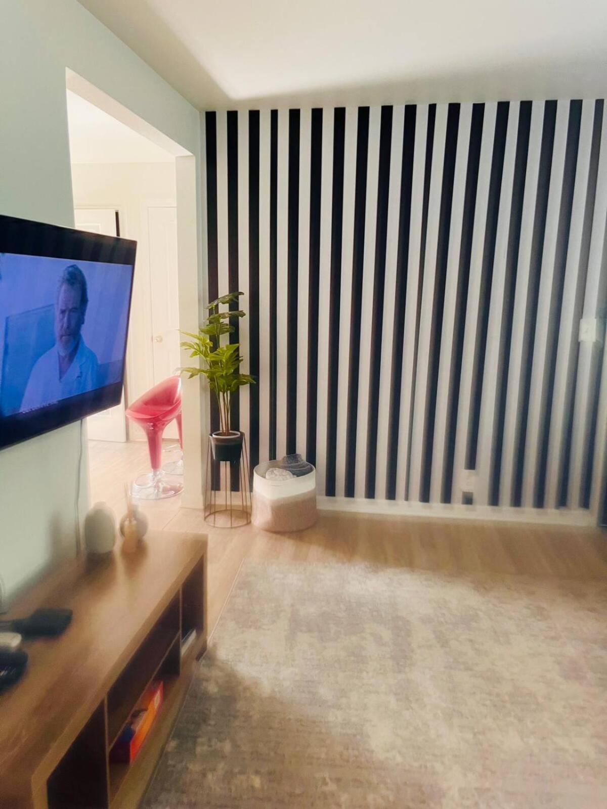 Cozy Condo, Minutes From Broadwy, Sleeps 5 แนชวิลล์ ภายนอก รูปภาพ