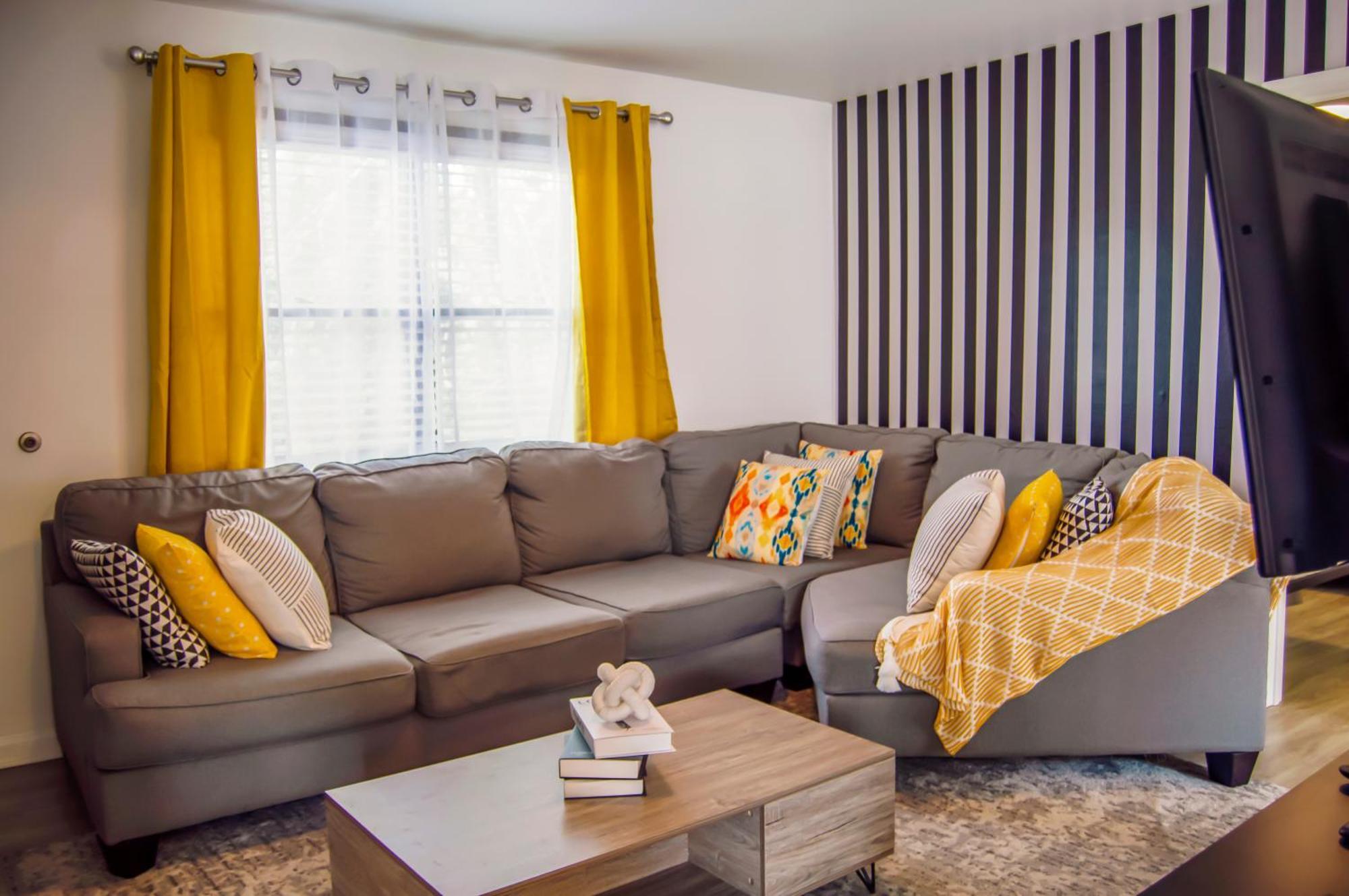 Cozy Condo, Minutes From Broadwy, Sleeps 5 แนชวิลล์ ภายนอก รูปภาพ