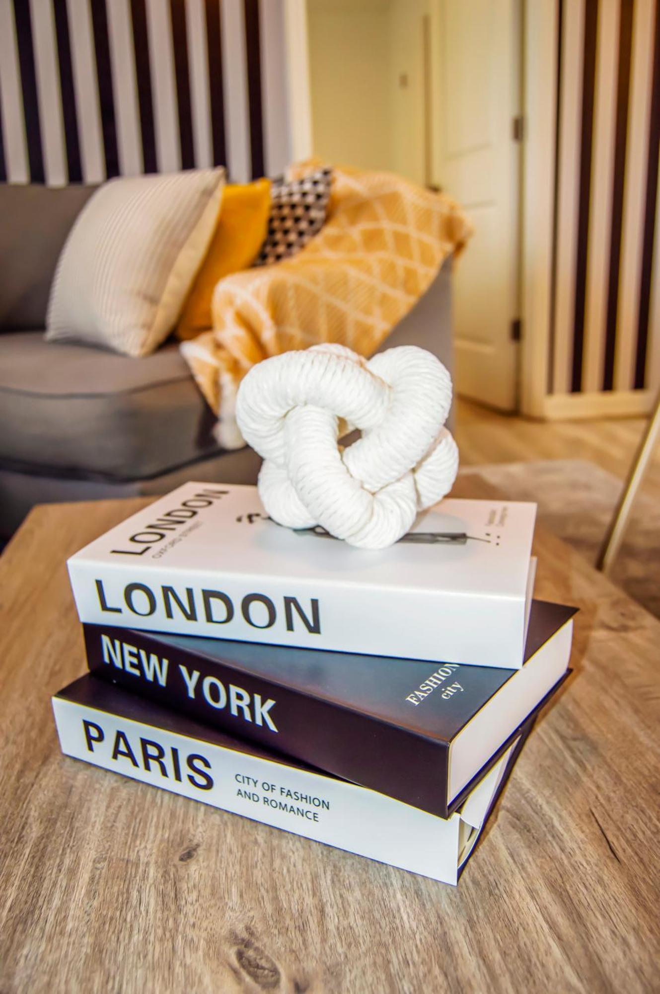 Cozy Condo, Minutes From Broadwy, Sleeps 5 แนชวิลล์ ภายนอก รูปภาพ